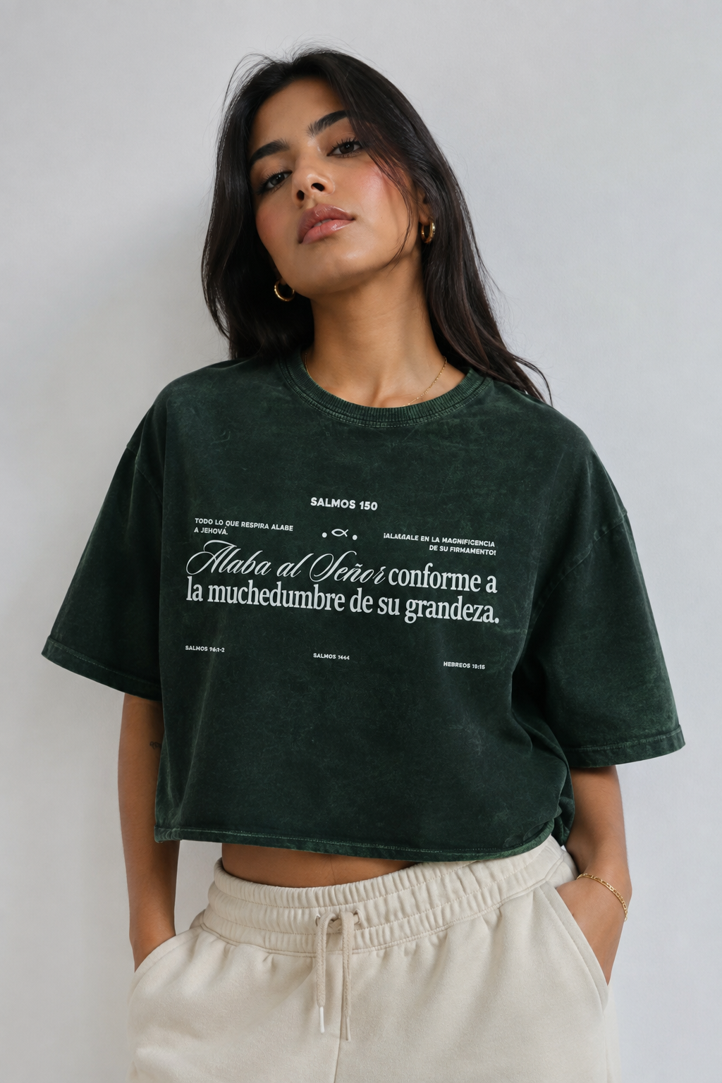 Camiseta Oversize Cropped Salmos 150 | Selah Colombia